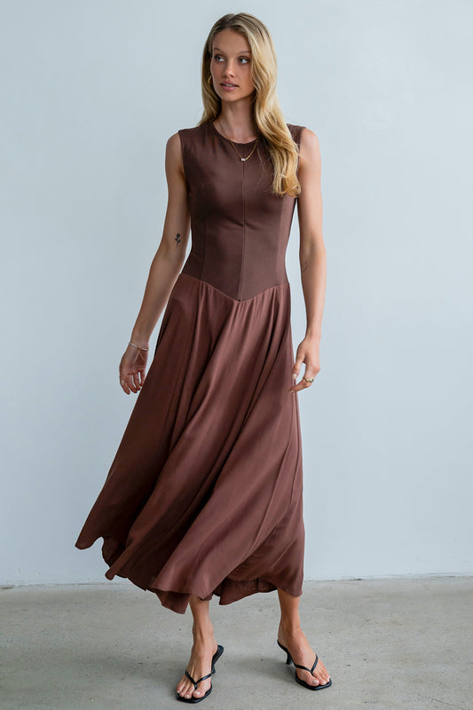Charles Maxi Dress in Red-Brown
